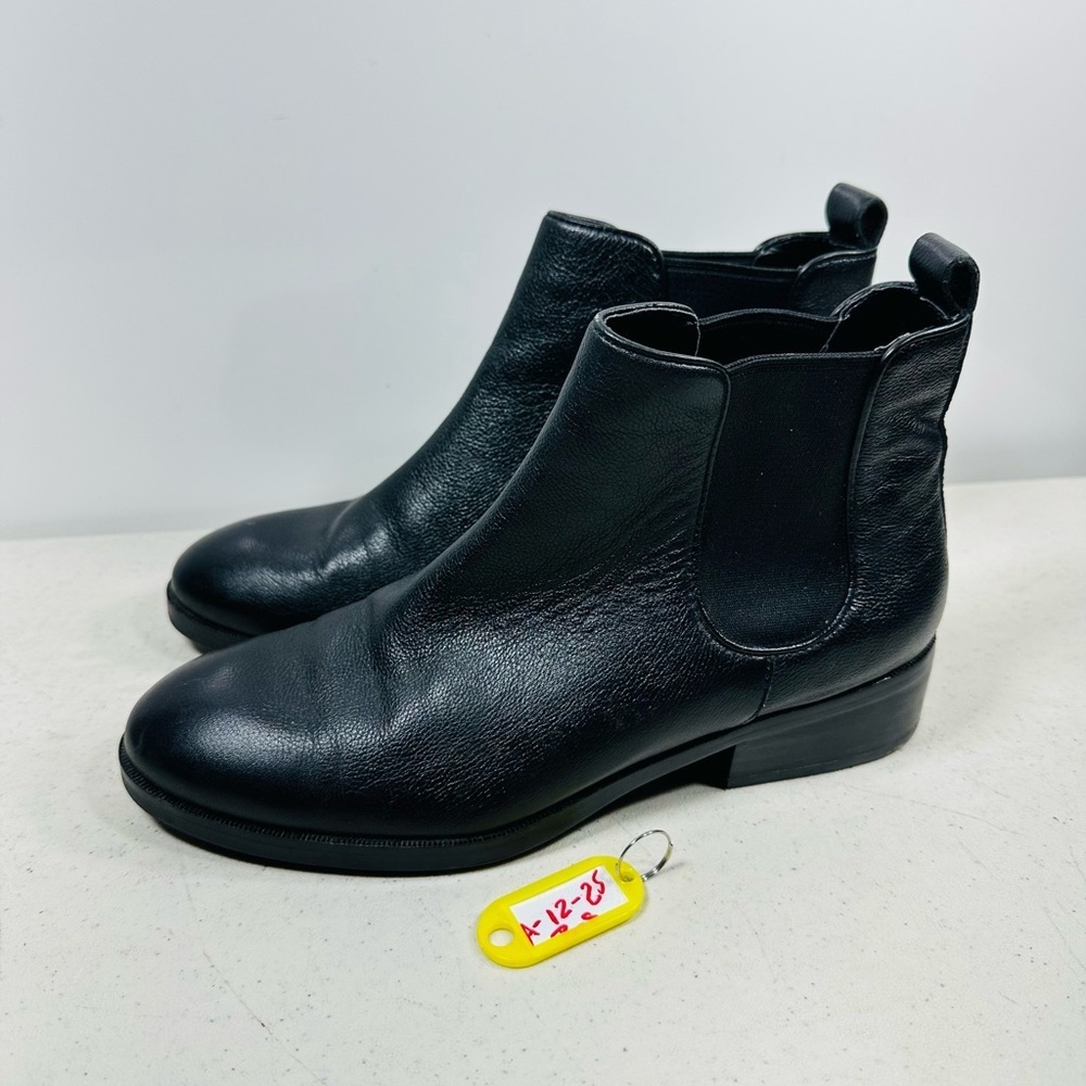 Cole Haan Black Leather Ankle Booties 6,5